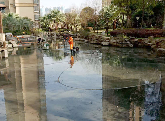 荣昌景观池淤泥清理
